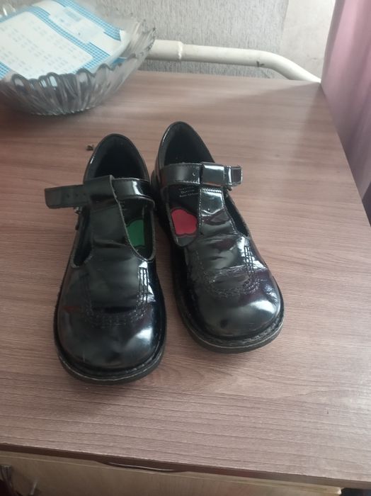 Туфлі для дівчинки