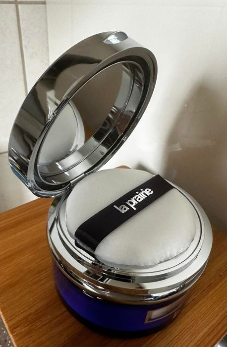 Puder La prairie 40gram