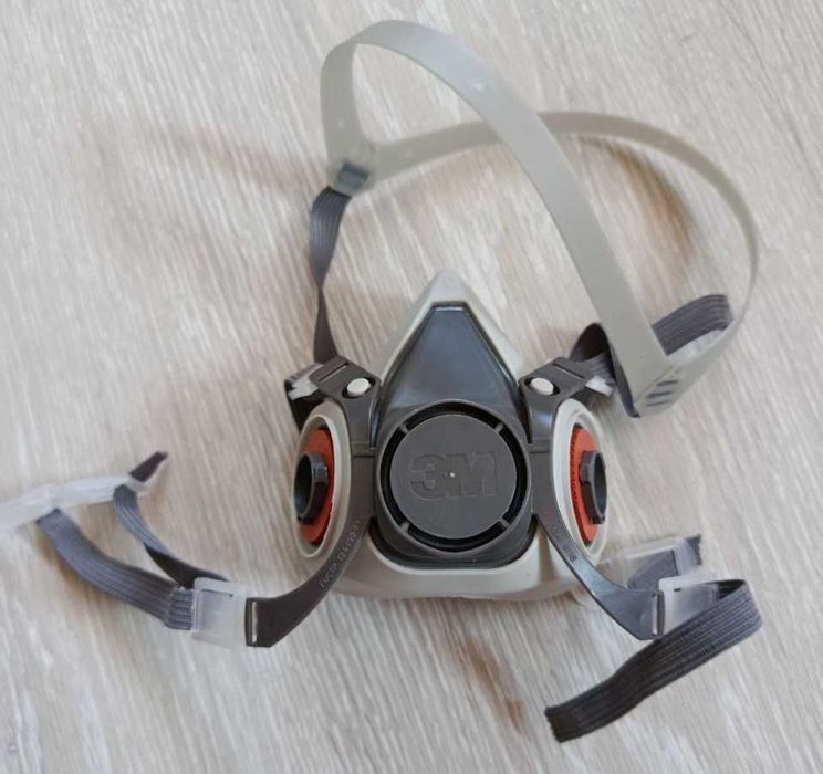 Респіратор-напівмаска 3М 6100 S