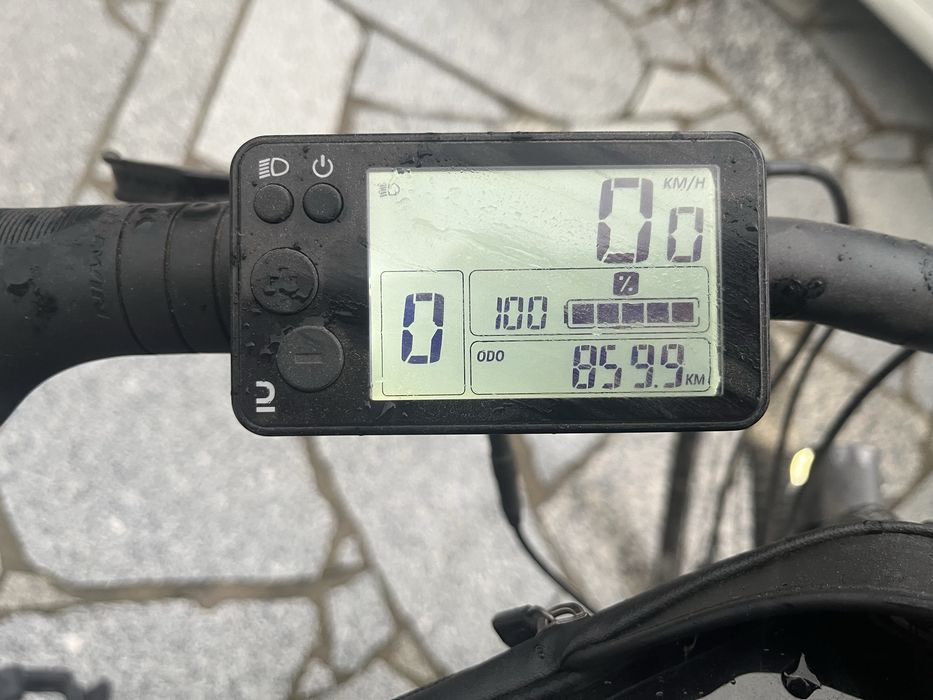 Bicicleta Elétrica Riverside 520E — 859 km — Autonomia 50–70 km