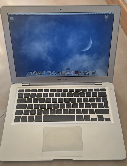 MacBook Air Original Modelo A1237 (Ano 2008) em Excelente Estado Estético e Funcional