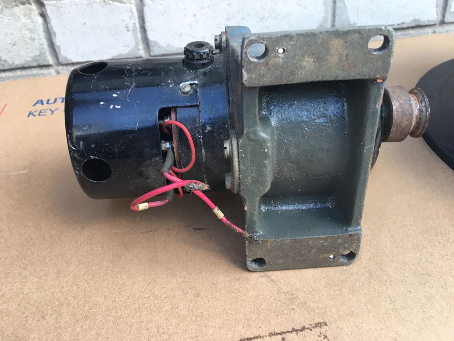 Электро двигатель сл - 370 м ссср