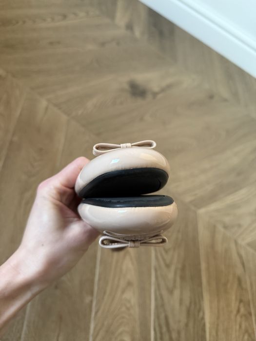 Prada оригінал Італія нюдові лаковані балетки туфлі