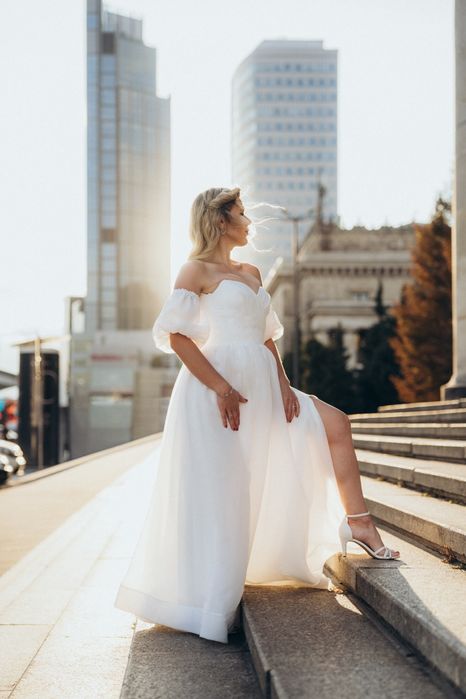 Suknia ślubna biała rękawki