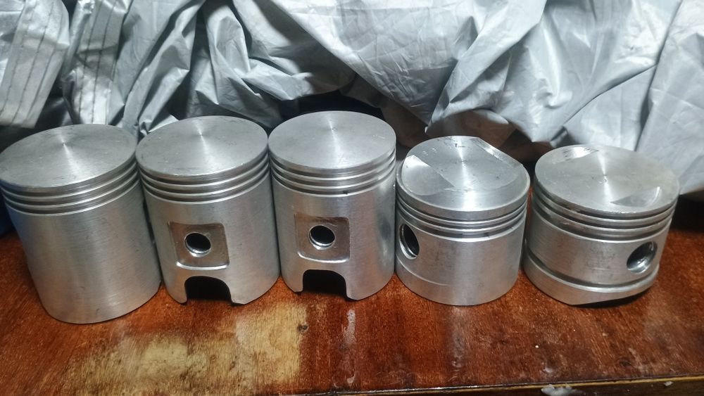 Поршень Восход, Муравєй, Тула, Мінськ, Ява 12v МТ, Урал,Планета  Карпа