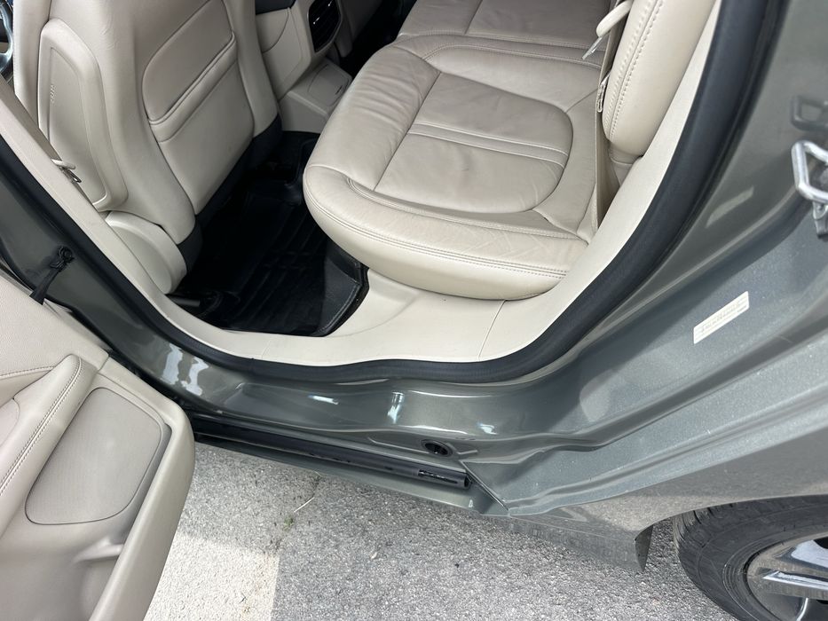 Lincoln MKZ 2.0 EcoBoost - 12 тис. долл.