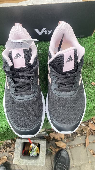 Кросівки adidas орігінал...