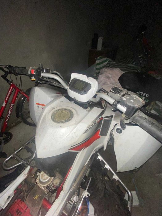 Moto 4 ACCESS S/Documentos