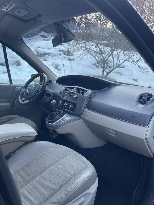 Автомобіль Renault Grand Scenic