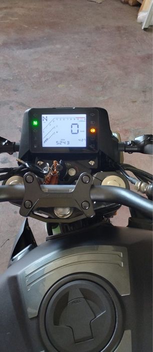 Mota Zontes ZT125-G1 125cc (2024) + Equipamento Completo – Garantia até 2027