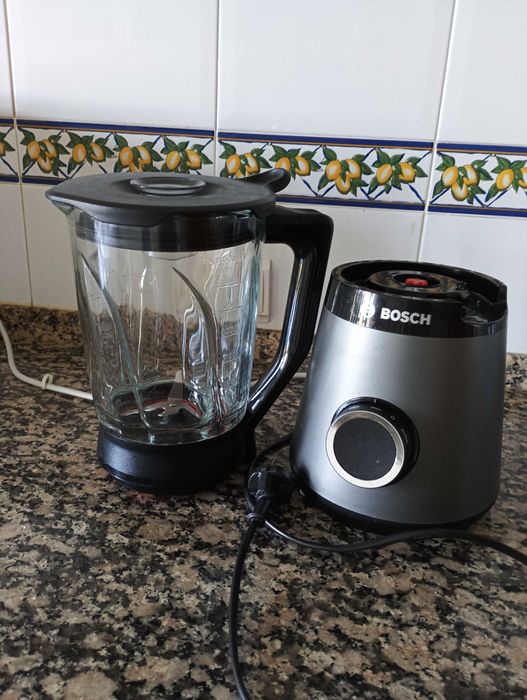 Vende liquidificador BOSCH semi- novo