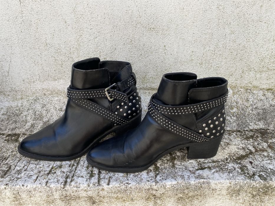 Botas pretas da Berska