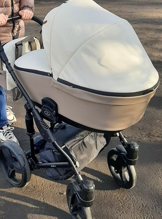 Продам дитячу коляску