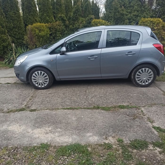 Opel Corsa D 1,2 bagażnik na rowery