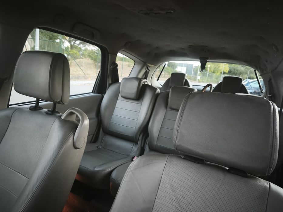 Renault Grand Scénic II 1.5 dCi (2005) – 7 Lugares