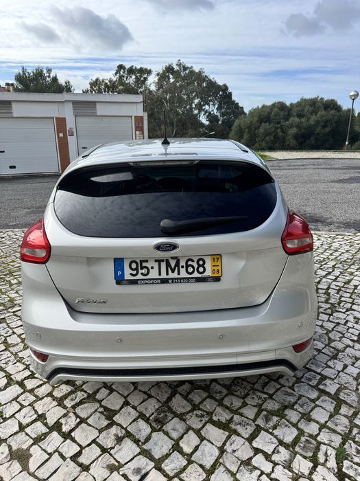Focus ST Line - com apenas 79.300 kms