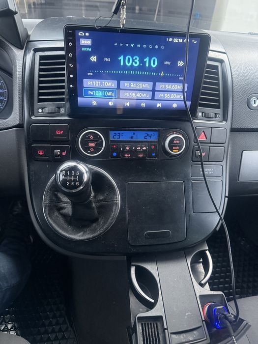 Фольксваген Мультиван 2004.