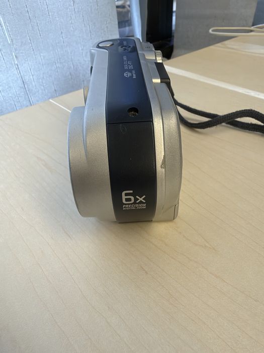 Sony Cyber-Shot DSC-P71