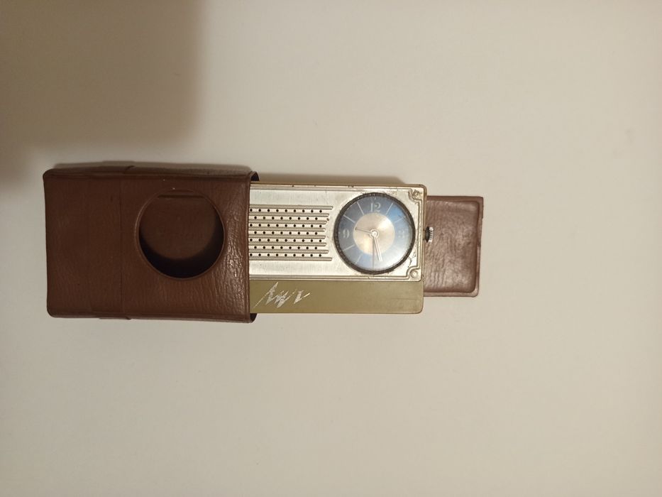 Луч  будильник неробочий