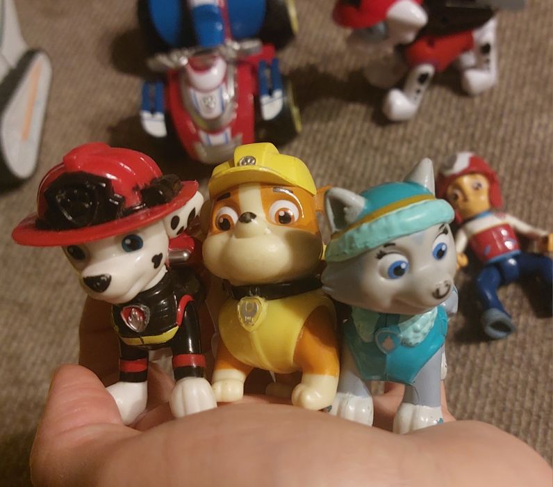 Psi Patrol 4 pojazdy z figurkami Marshall, Rubbel, Everest, Ryder