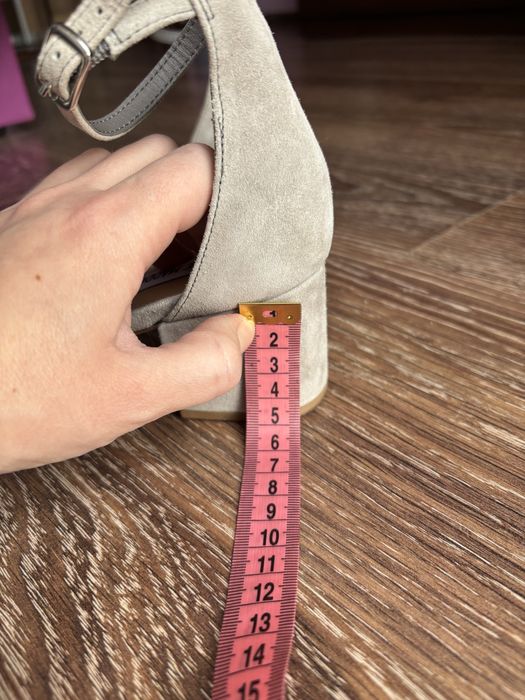 Замшеві сірі босоніжки steve madden 37