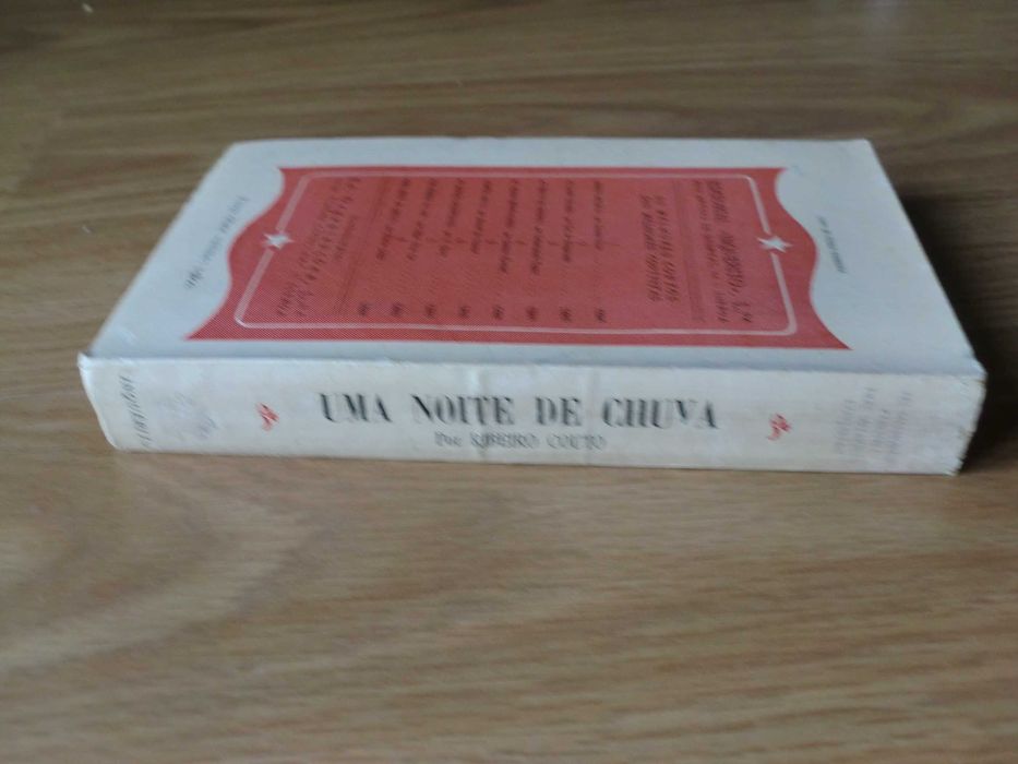 Uma noite de chuva e outros contos
de Ribeiro Couto
