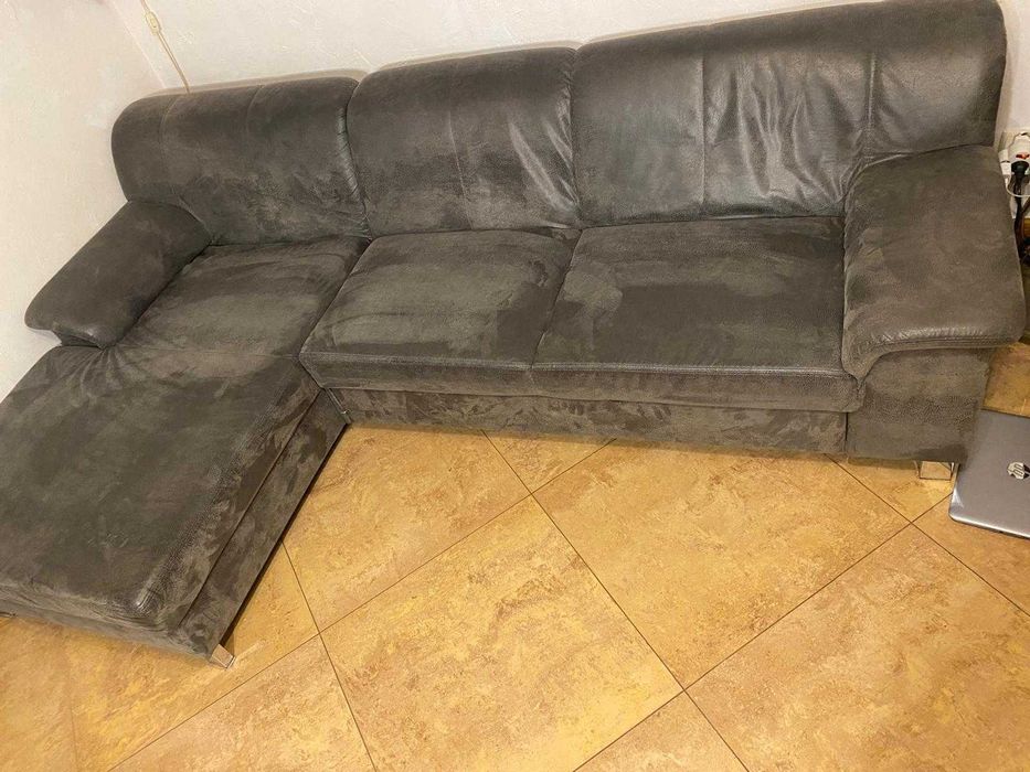 Kanapa narożna z Włoch z funkcją spania