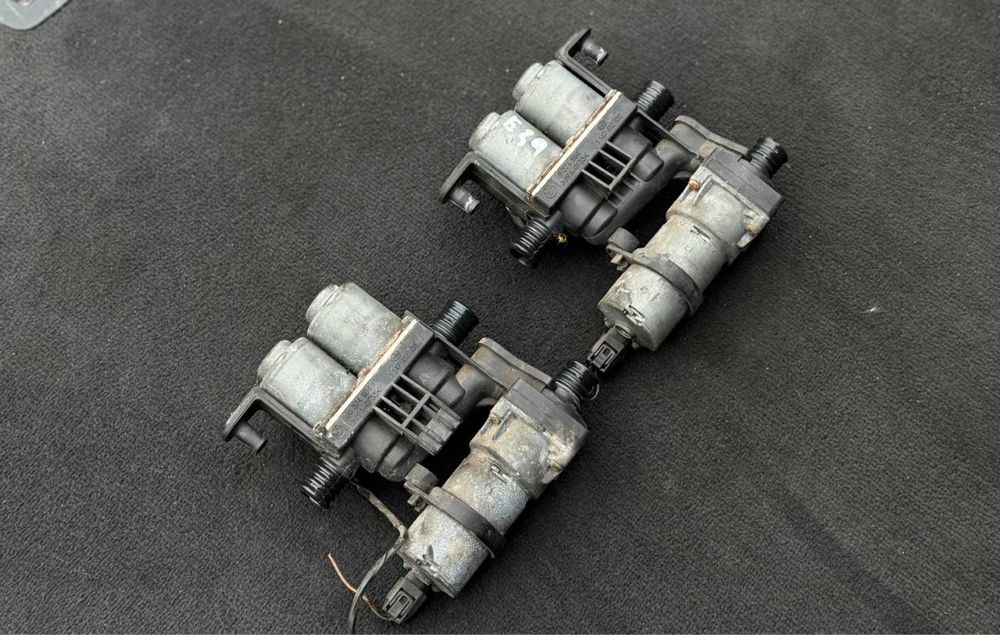 Електро клапан пічки БМВ Е39 Е38 з доп помпою бмв е39 Шрот BUMER