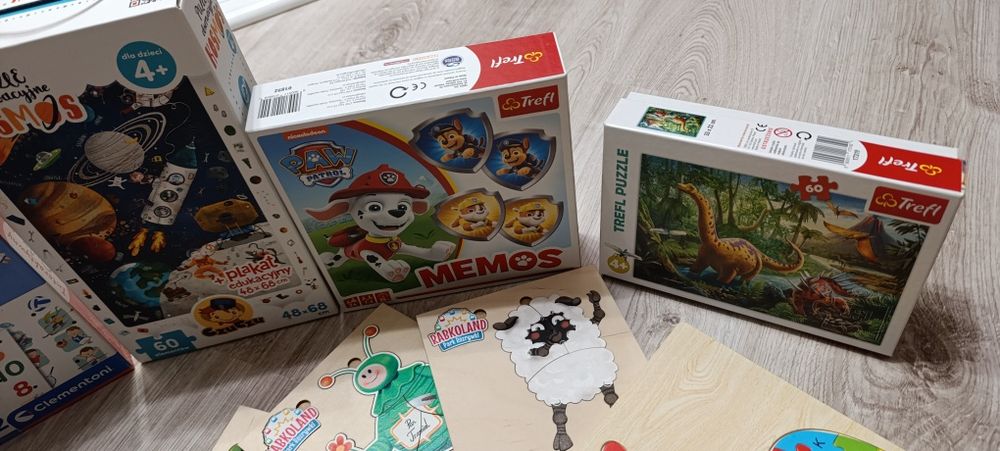 Ogromny zestaw puzzli, gier i układanek.