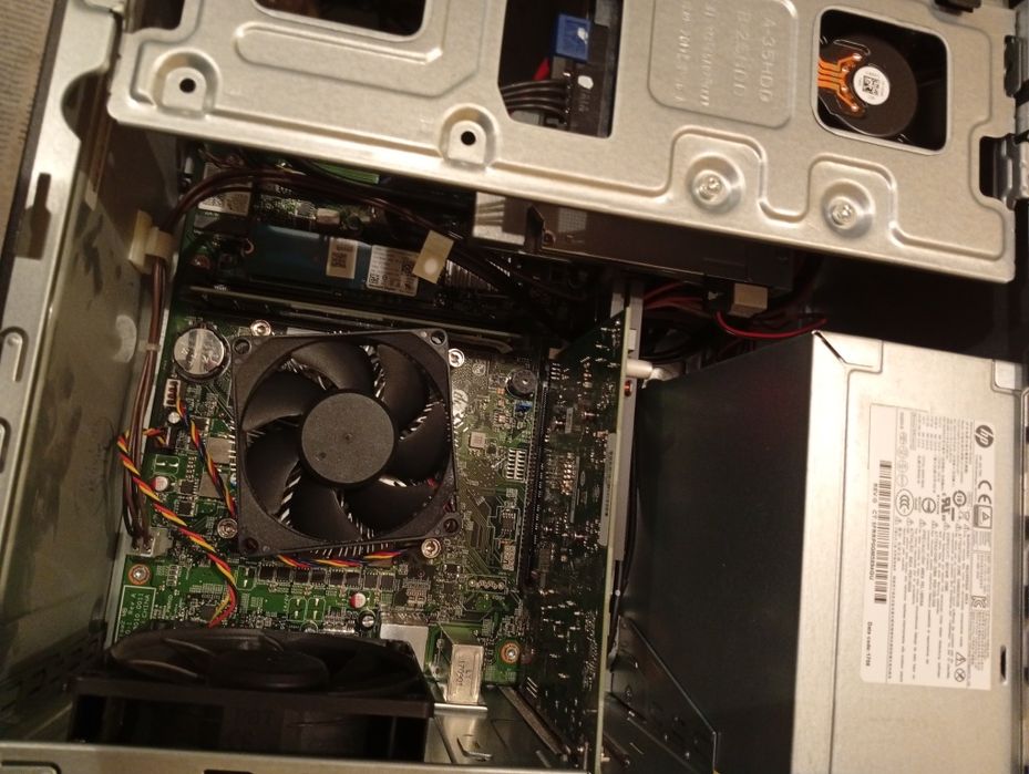 HP Pavilion 570-p049nl DT PC AMD A10-9700