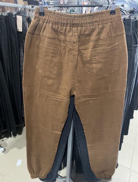 Стильні модні джогери