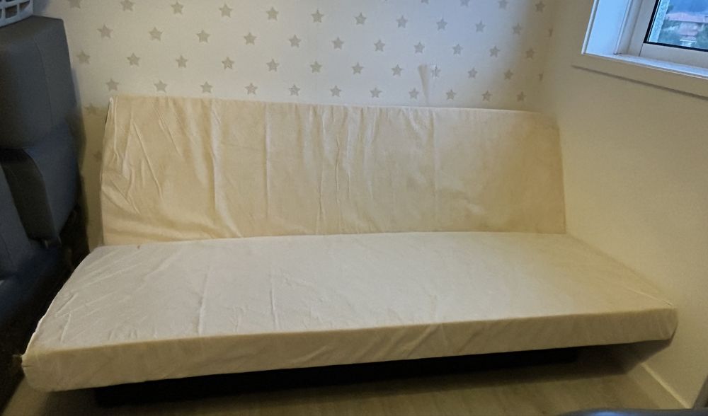 Sofa cama em muito bom estado