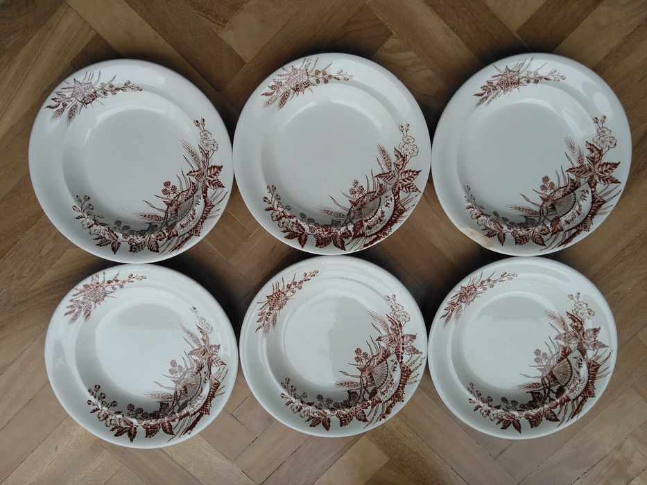 Pratos da Fábrica de Loiça de Alcântara