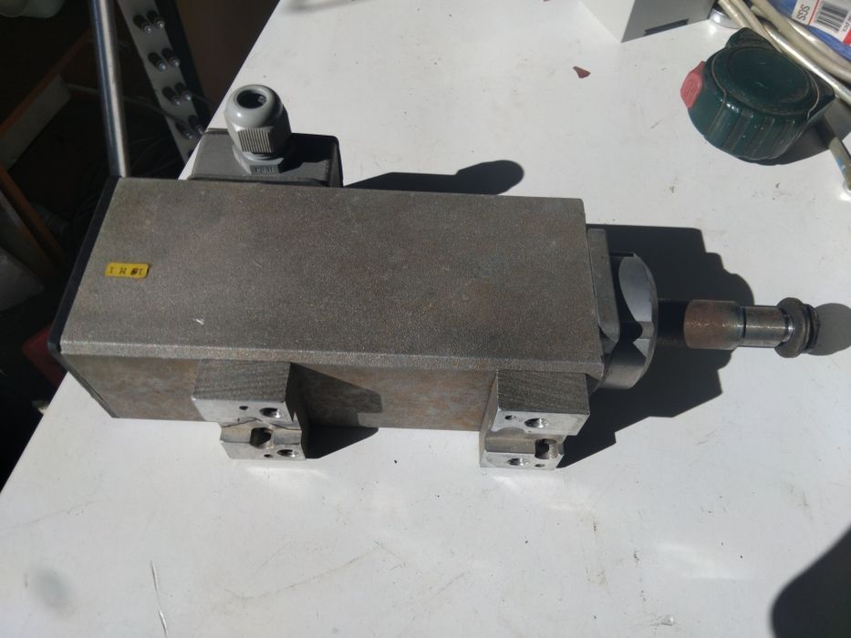 Silnik wysokoobrotowy - elektrowrzeciono 0.6kw