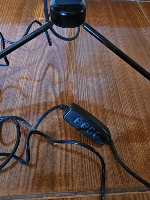 Vende-se Anel de Luz LED com Tripé