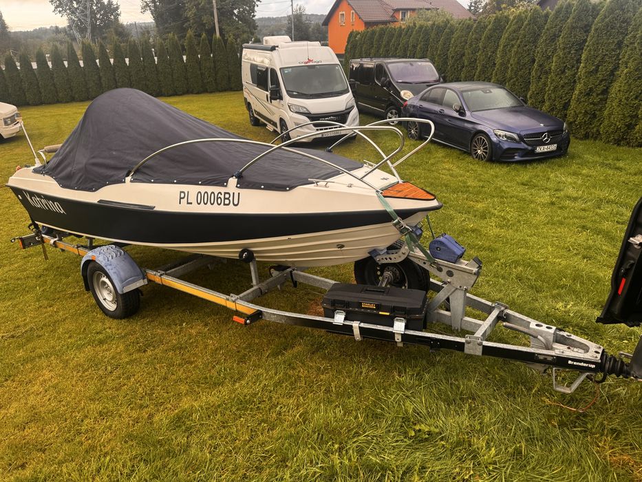 Łódź z silnikiem Honda BF 50