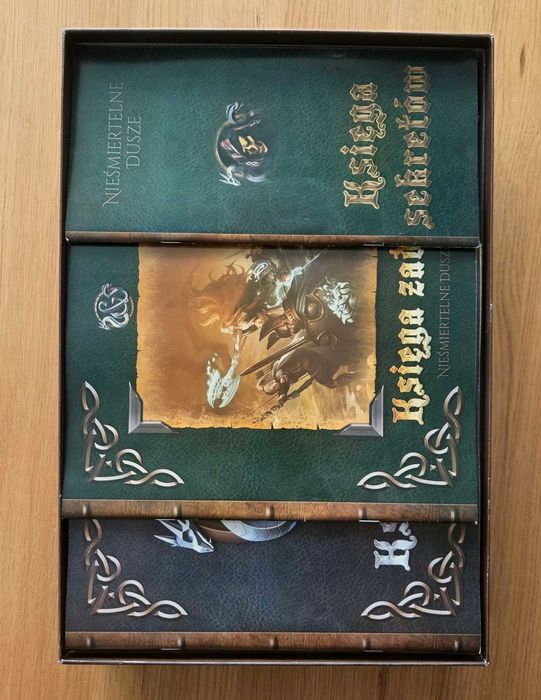 Gra planszowa Sword & Sorcery Nieśmietelne Dusze z rozszerzeniem Nadejście Mroku + 3 plansze bohatera + Tristan + insert