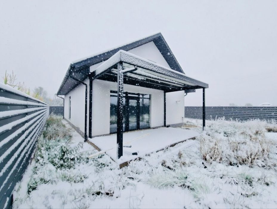 Продаж сучасного будинку з комфортним плануванням