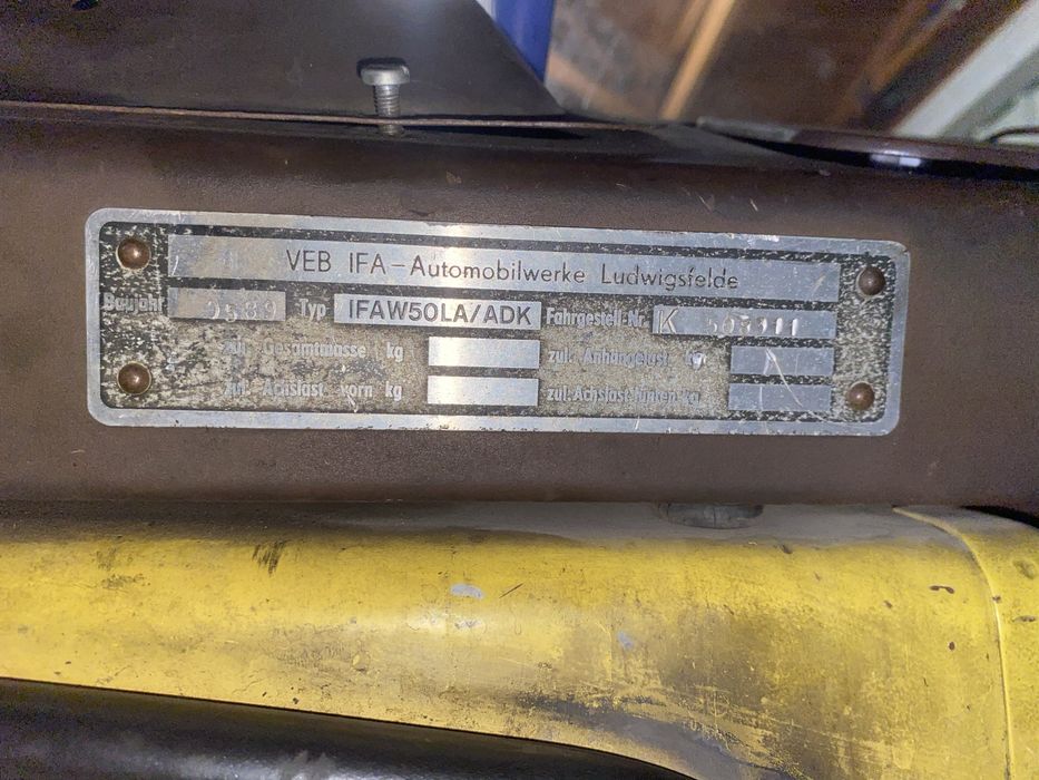 IFA W50 z żurawiem ADK 70