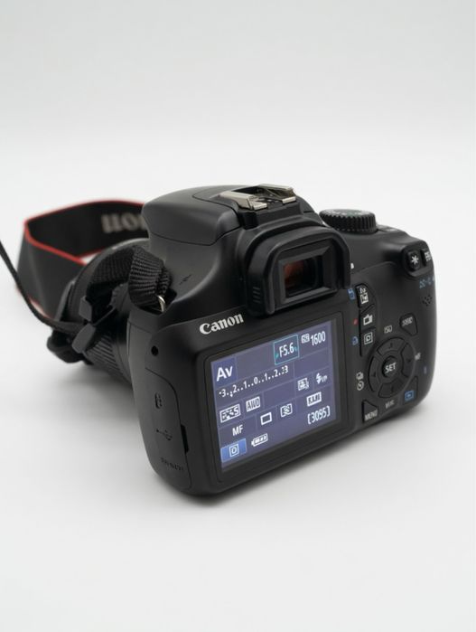 Canon eos1100D + lente 18-55mm
