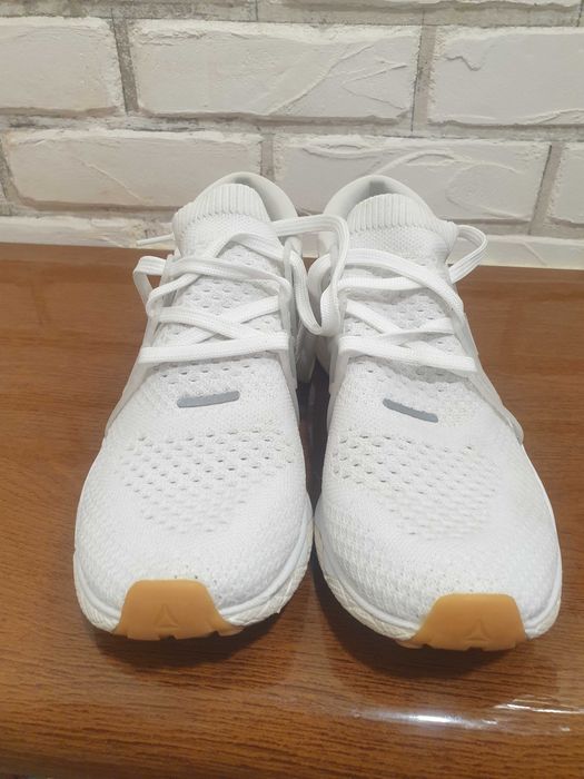Продам кросівки чоловічі Reebok