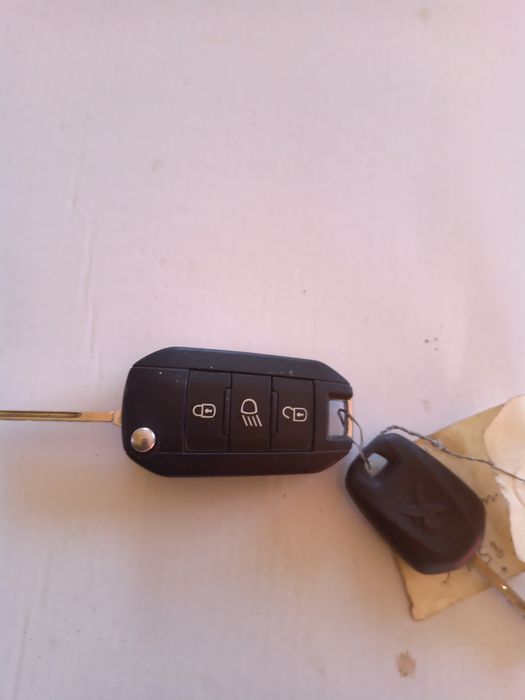 Peugeot 208 kluczyk elektronika