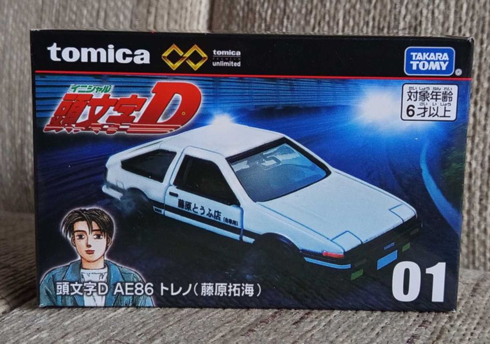 Tomica Premium Unlimited #01 - Initial D - Toyota AE86 Trueno