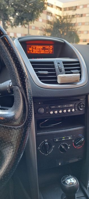 Peugeot 207 HDi 5portas