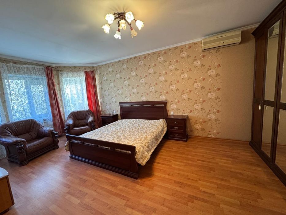 Продам 2х эт.дом с евроремонтом в селе Песчанка Днепропетровская район