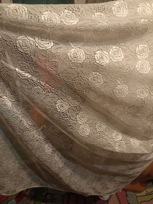 Нова мереживна тюль з трояндами, велике полотно 5.4 х 2.7 м