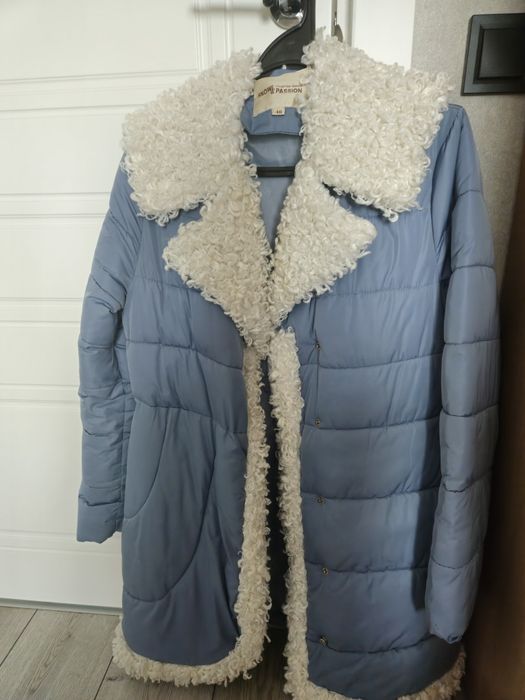 Куртка демісезонна.