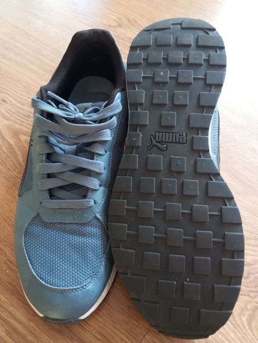 Продам кросівки чоловічі