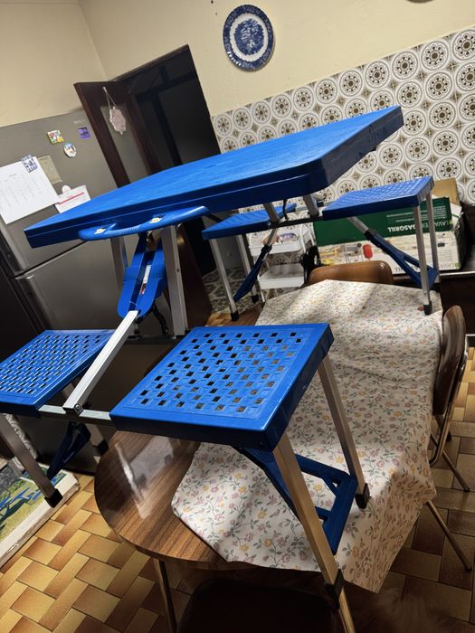 Mesa Portátil para viagens, festas, eventos