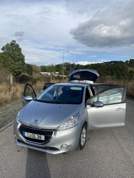 Vendo peugeot 208 1.2 gasolina (LER ANÚNCIO!)